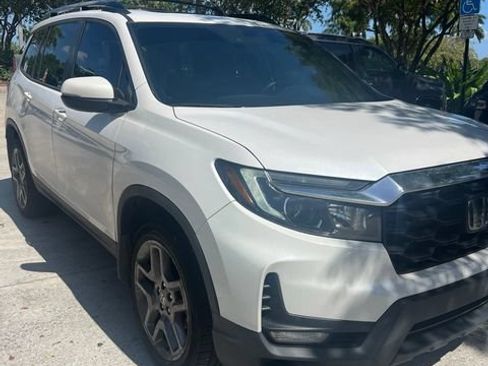 Used 2023 Honda Passport EX-L image 5