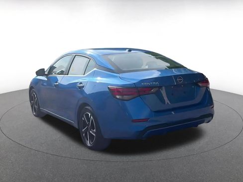Used 2025 Nissan Sentra SV FWD image 11