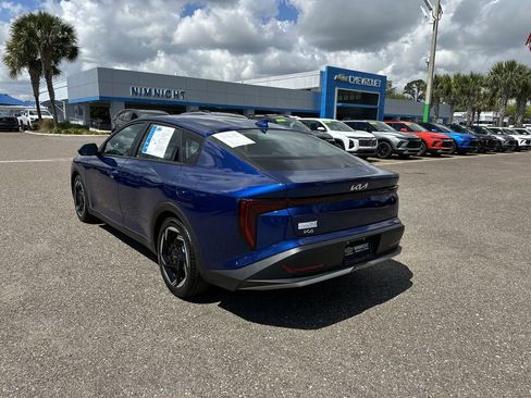 Used 2025 Kia K4 EX image 14