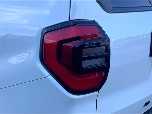 Used 2025 Toyota 4Runner TRD Off-Road Premium image 31