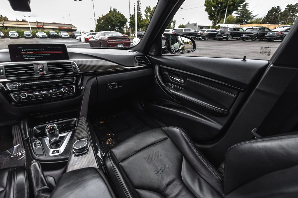 Used 2016 BMW M3 RWD image 24