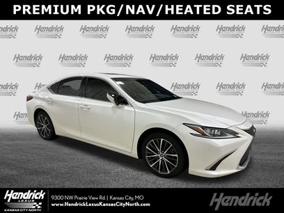 Used 2023 Lexus ES 300h w/ Premium Package