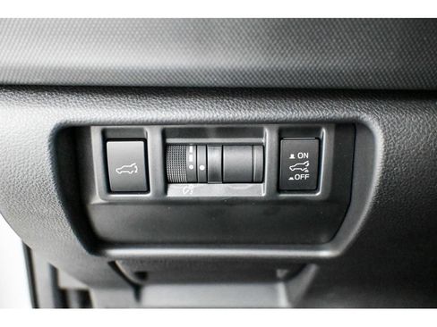 Used 2026 Subaru Forester Premium AWD/4WD image 33