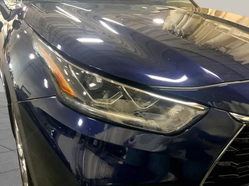 Used 2023 Toyota Highlander Limited AWD/4WD image 28