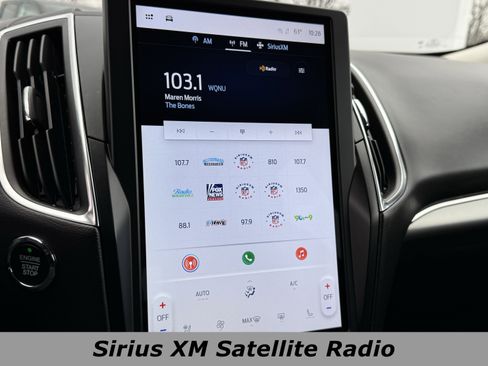 Used 2024 Ford Edge Titanium image 8