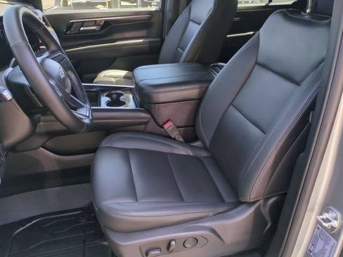 Used 2025 Chevrolet Tahoe Z71 w/ Z71 Off-Road Package AWD/4WD image 19