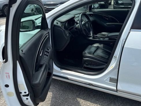 Used 2016 Buick LaCrosse Leather FWD image 10
