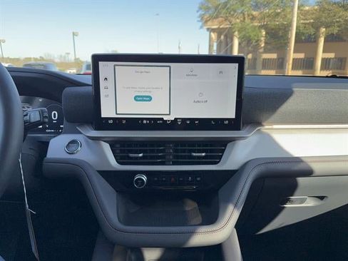 New 2026 Ford Explorer Active w/ Active Comfort Package image 12