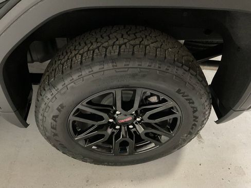 New 2026 GMC Sierra 1500 Elevation w/ Elevation Premium Package image 6