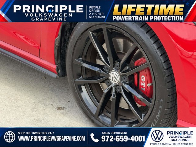 Used 2021 Volkswagen GTI SE FWD image 8