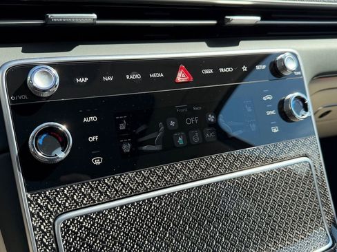 New 2026 Genesis GV80 3.5T e-SC AWD/4WD image 11