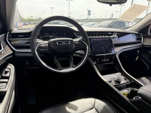 Used 2022 Jeep Grand Cherokee Limited 4xe AWD/4WD image 33