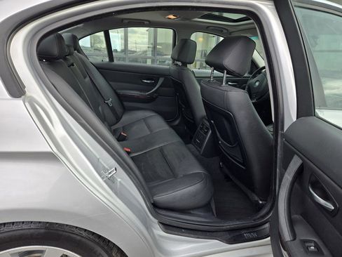 Used 2007 BMW 328xi Sedan image 12