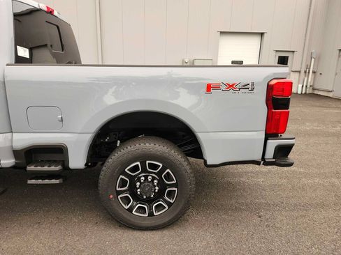 New 2026 Ford F250 Platinum AWD/4WD image 16