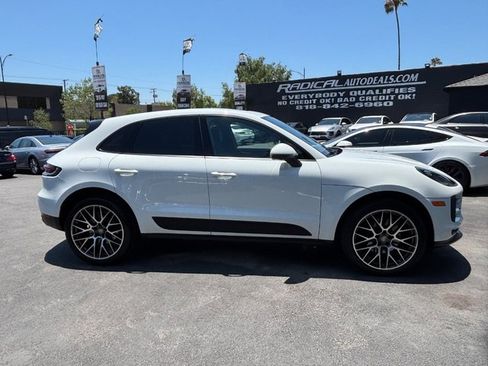 Used 2019 Porsche Macan AWD/4WD image 25