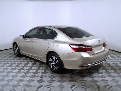 Used 2016 Honda Accord LX image 9