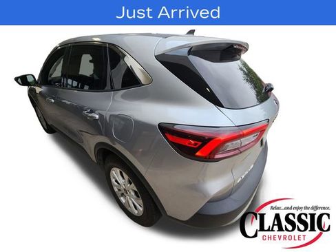 Used 2023 Ford Escape Active w/ Cold Weather Package FWD image 4