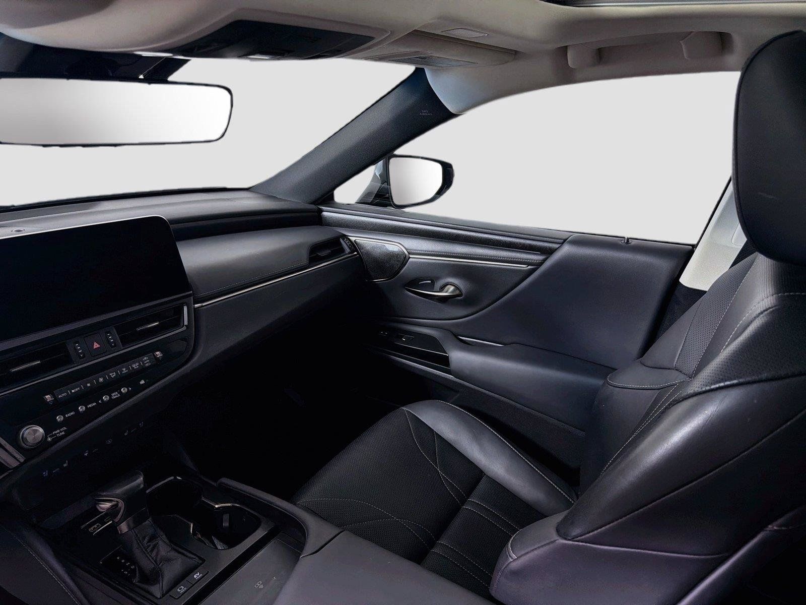 Used 2023 Lexus ES 300h Ultra Luxury w/ Accessory Package (Z2) FWD image 25