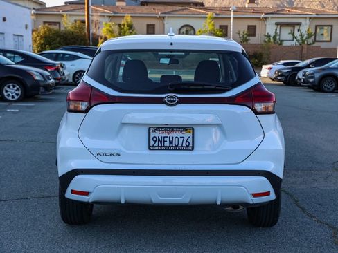 Used 2024 Nissan Kicks S FWD image 5