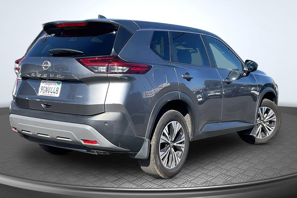 Used 2023 Nissan Rogue SV FWD image 13