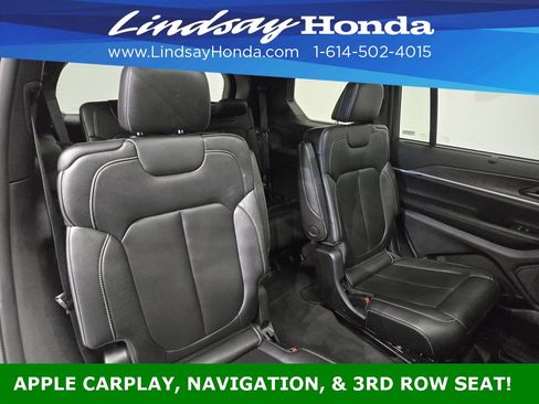 Used 2024 Jeep Grand Cherokee L Limited w/ Luxury Tech Group II image 8