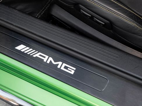 Used 2020 Mercedes-Benz AMG GT R image 16