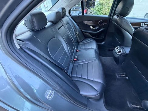 Used 2018 Mercedes-Benz C 300 4MATIC Sedan image 35