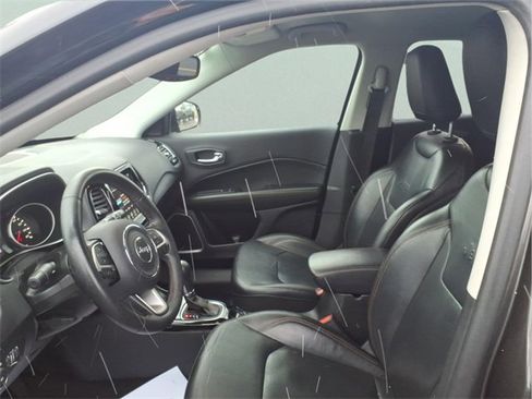 Used 2019 Jeep Compass Limited w/ Safety & Security Group image 11