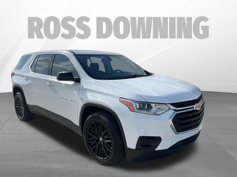Used 2021 Chevrolet Traverse LS FWD image 3