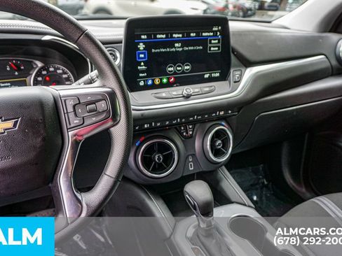 Used 2025 Chevrolet Blazer LT FWD image 31