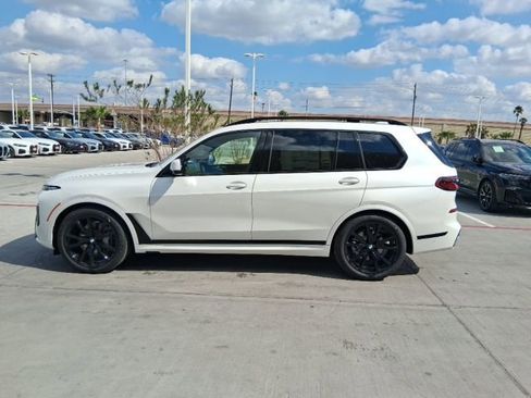 New 2026 BMW X7 xDrive40i w/ Executive Package AWD/4WD image 3
