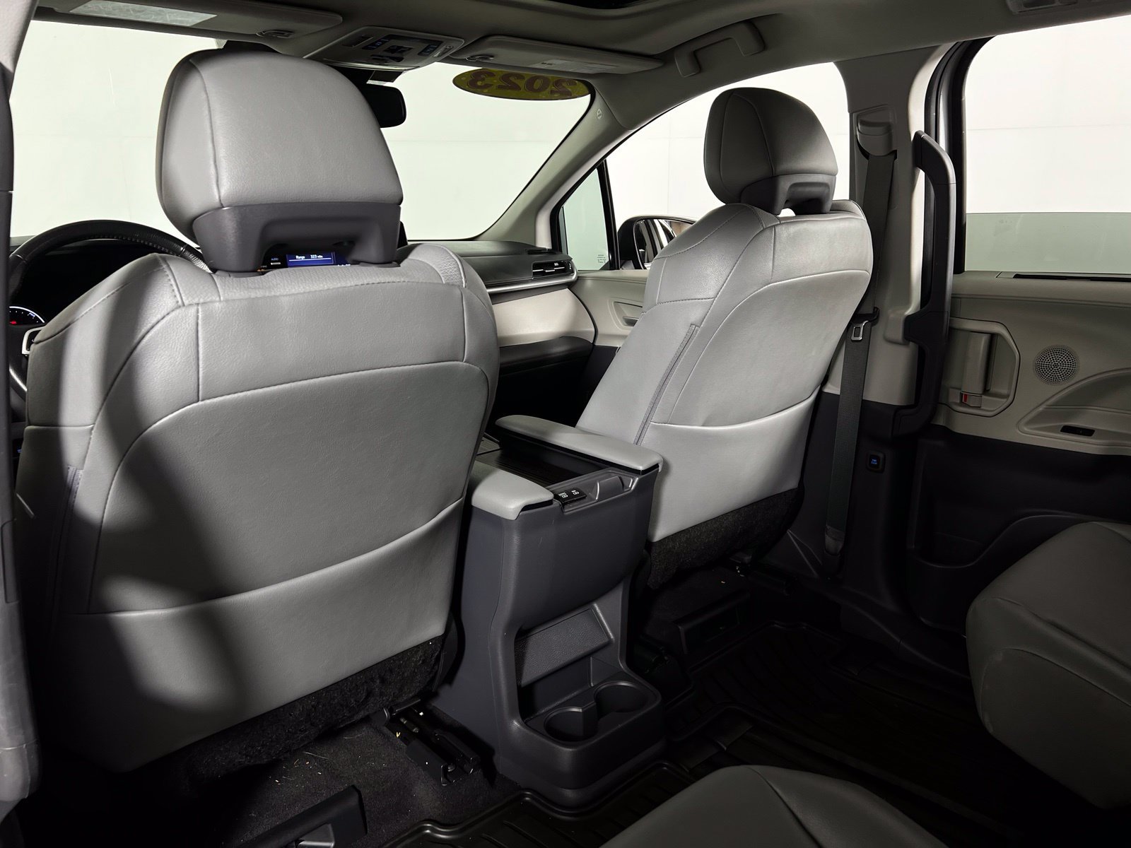 Certified 2023 Toyota Sienna XLE FWD image 22