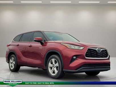 Used 2020 Toyota Highlander LE