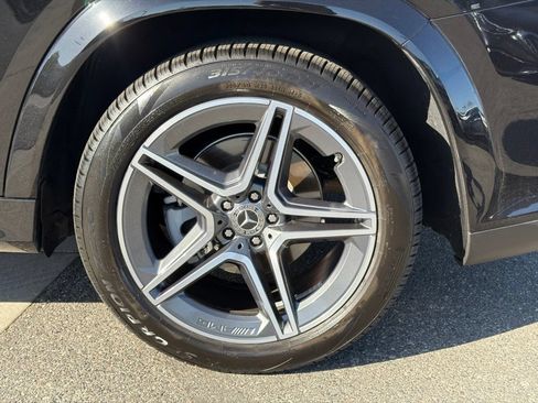 Certified 2024 Mercedes-Benz GLS 450 4MATIC image 18
