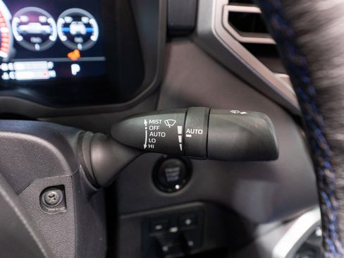 Used 2025 Toyota Tundra Platinum image 31