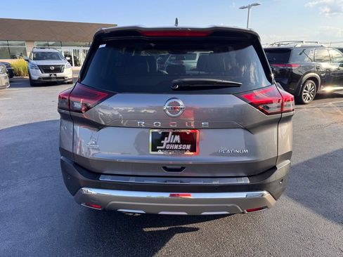 Used 2021 Nissan Rogue Platinum FWD image 4