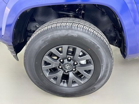 Certified 2023 Toyota Tacoma SR5 image 28