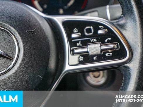 Used 2022 Mercedes-Benz GLC 300 image 30
