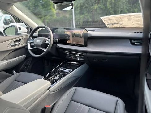 New 2026 Audi Q3 quattro 2.0T AWD/4WD image 16