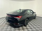 Used 2023 Hyundai Elantra SEL image 3