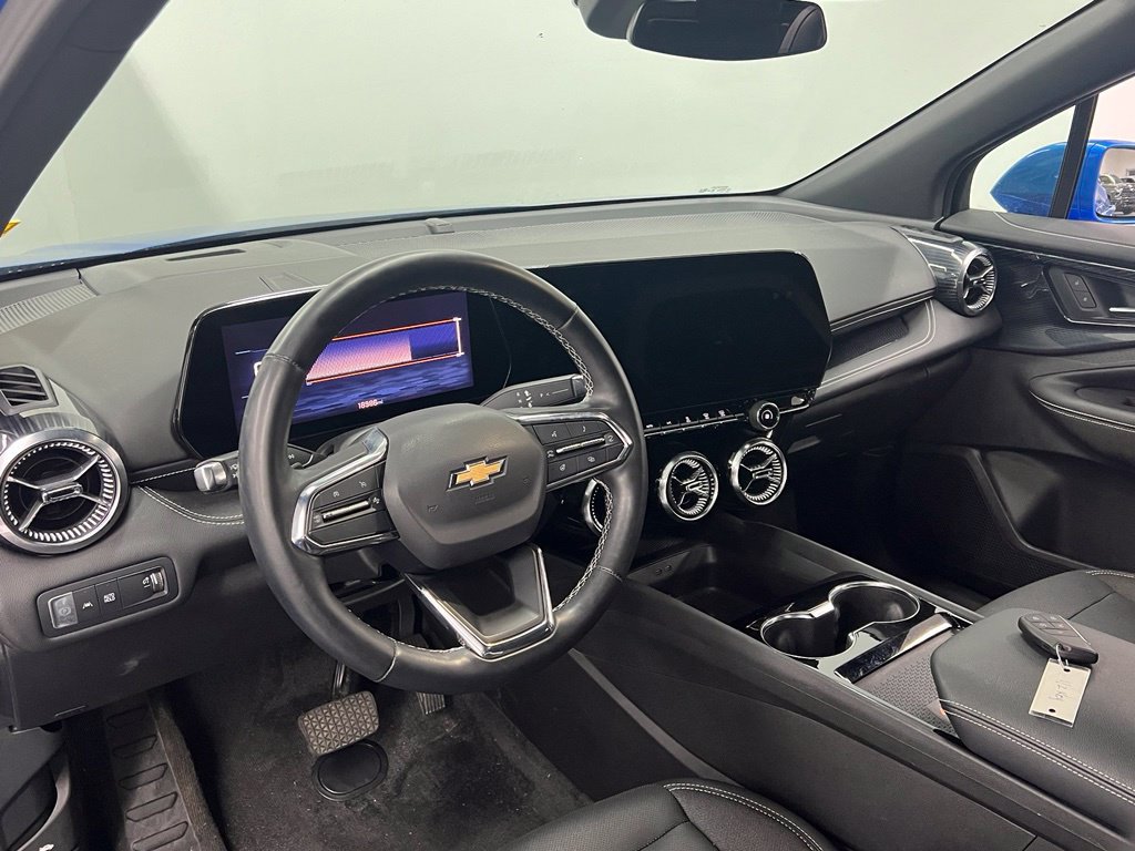 Used 2024 Chevrolet Blazer EV LT AWD/4WD image 13