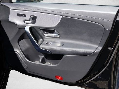 Used 2021 Mercedes-Benz CLA 250 image 29