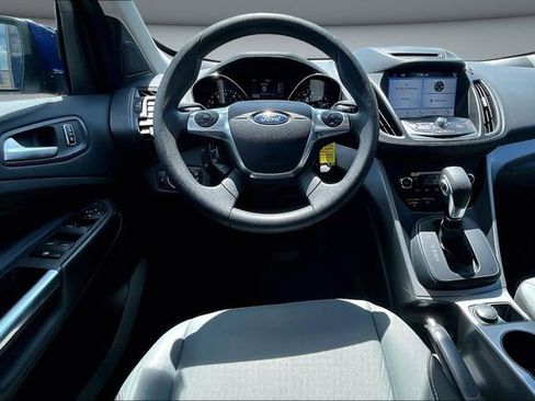 Used 2016 Ford Escape SE w/ Equipment Group 201A FWD image 8