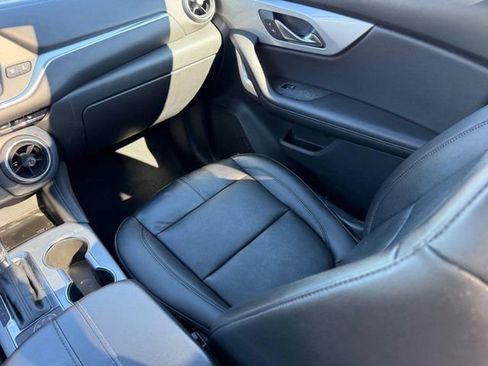 Used 2021 Chevrolet Blazer LT w/ Sound & Technology Package image 17