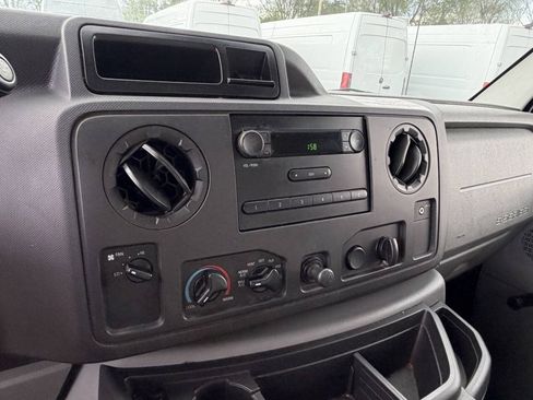 Used 2012 Ford E-450 and Econoline 450 Super Duty RWD image 12
