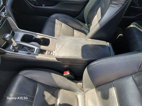 Used 2018 Honda Accord Touring image 8