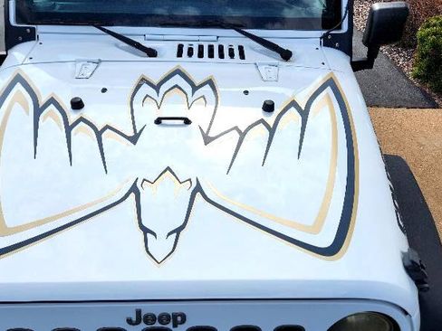 Used 2018 Jeep Wrangler Unlimited Sport image 4