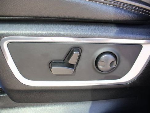 Used 2022 RAM 1500 Laramie image 14