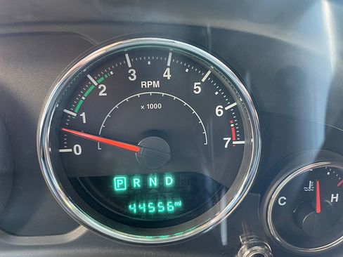 Used 2015 Jeep Wrangler Unlimited Sahara w/ Max Tow Package image 23