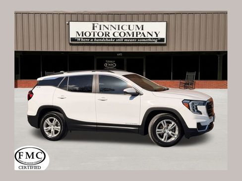 Used 2023 GMC Terrain SLE w/ Driver Convenience Package FWD image 1